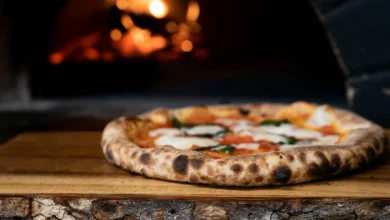 what-makes-the-best-handcrafted-pizza?-ingredients,-technique-&-tradition